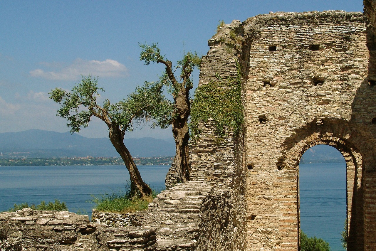 The Discovery of the Ancient Roman Bathhouses